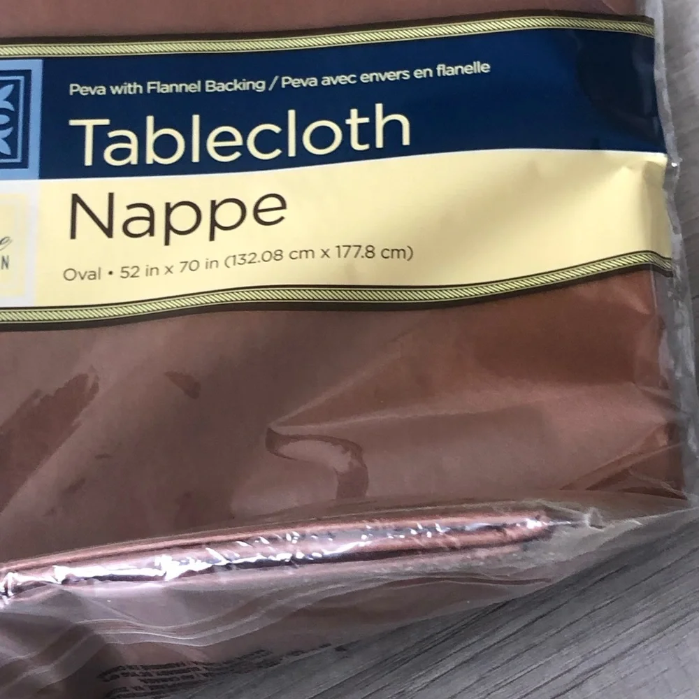 Home Collection Oval Tablecloth - Brown